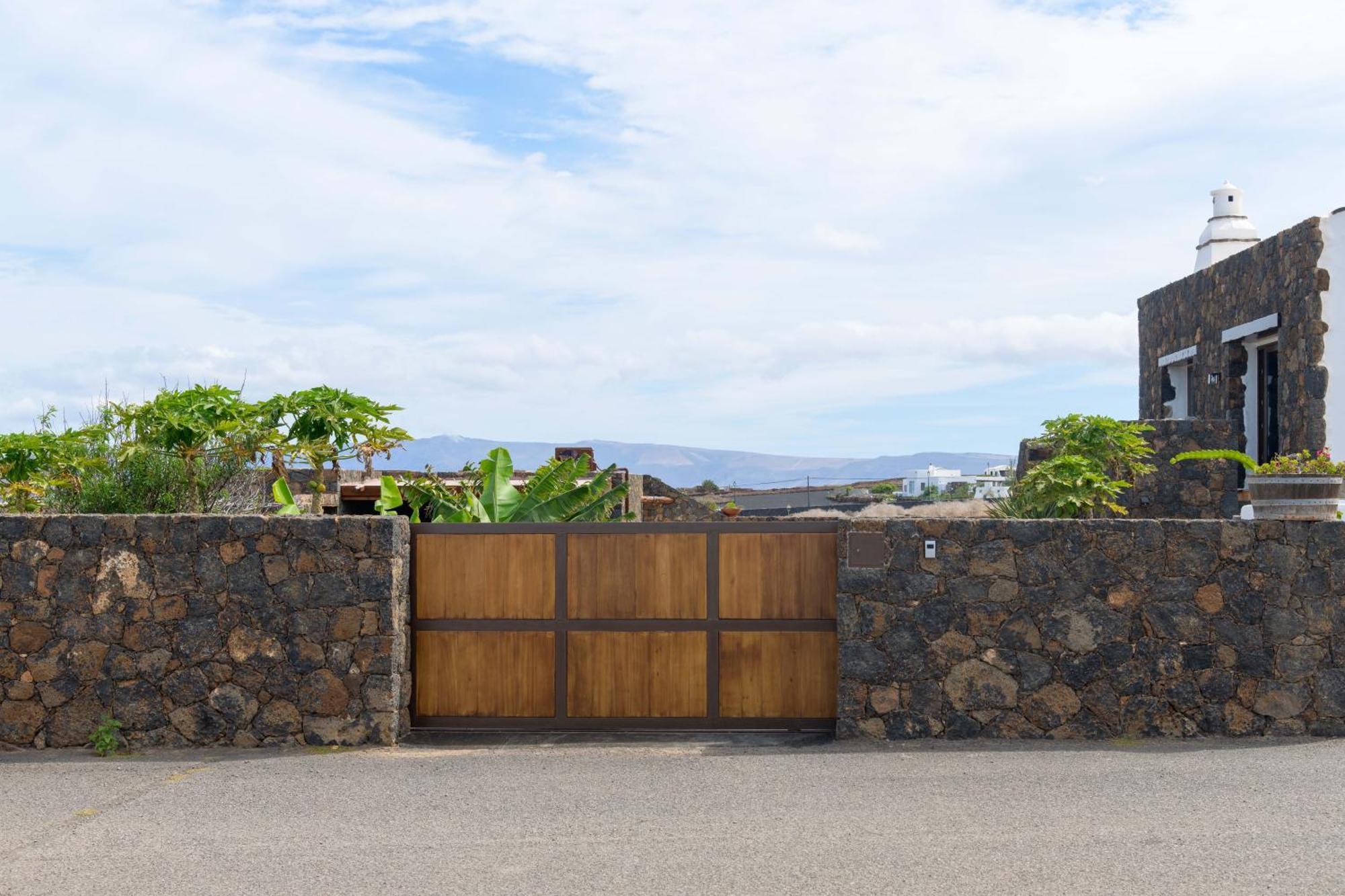 Apartamento Los 4 Nobles ティナホ エクステリア 写真